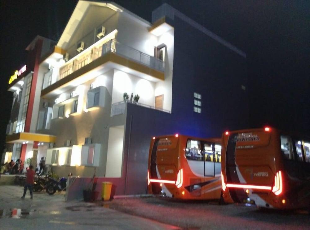 New D'Dhave Hotel Padang  Exterior foto