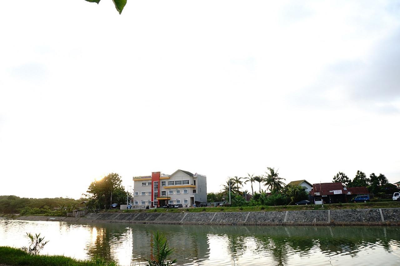 New D'Dhave Hotel Padang  Exterior foto