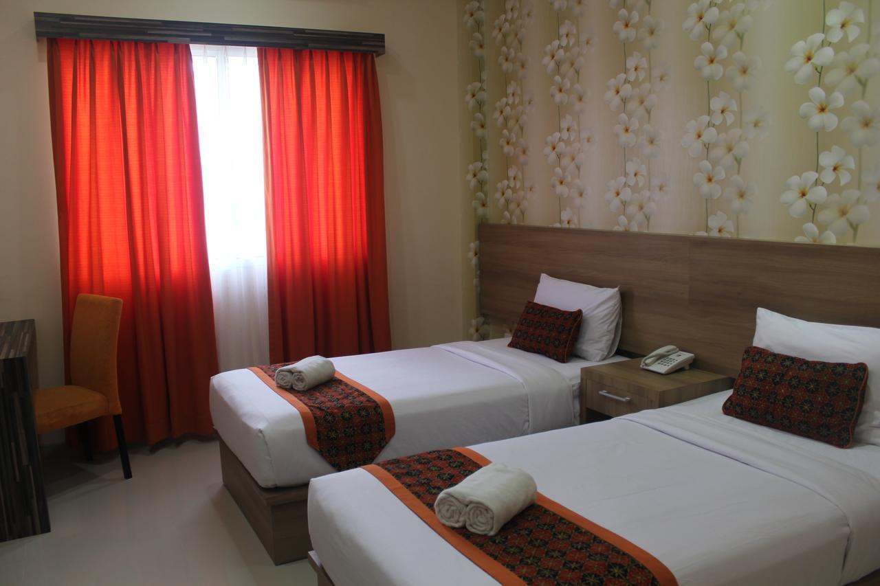 New D'Dhave Hotel Padang  Exterior foto